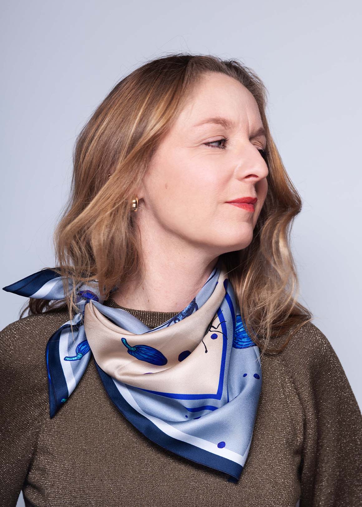 Foulard en 100 % soie naturelle SOI002PVC